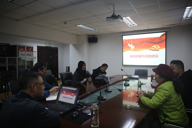 6V1A4121.JPG 6V1A4121.JPG